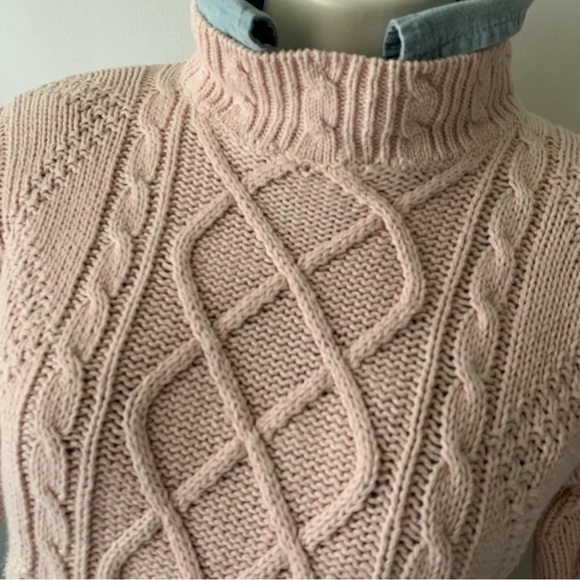 v i n t a g e :: Chunky Pastel Fisherman Aran Cable Knit Sweater - Picture 4 of 14